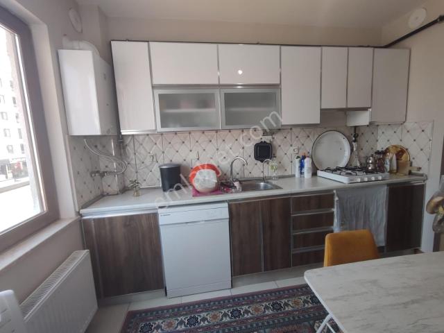 Akgedik Toki De Satılık 2+1 90 M2 Dükkan Üstü Fullüks Daire 3.650.000 Tl