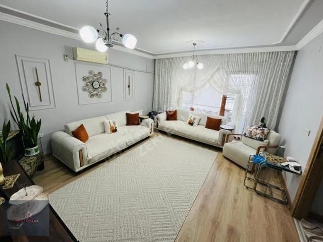 Akgedik Zeki Emlak'tan 1.etap'ta Satılık İçi Yapılı 2+1 Daire