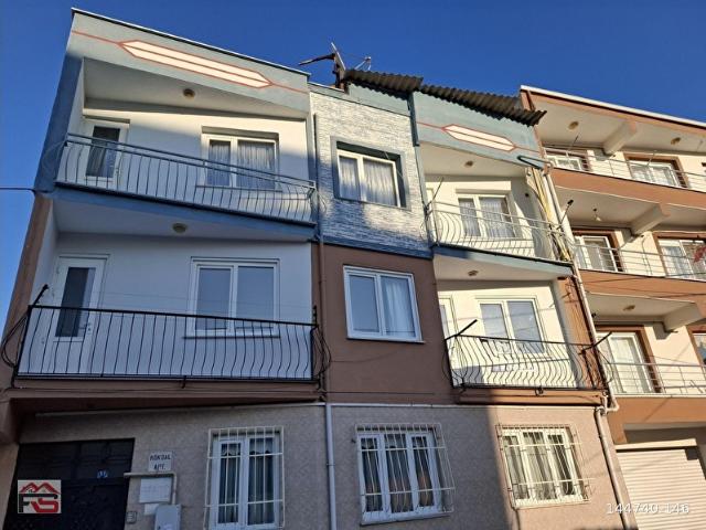 AKHİSAR CUMHURİYET FAHRİ SERTEL EMLAKTAN 3+1 SATILIK DAİRE