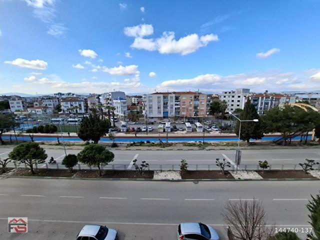 AKHİSAR RAGIP BEY ANA YOL ÜZERİNDE FAHRİ SERTEL EMLAKTAN SATILIK 2+1 FIRSAT DAİRE