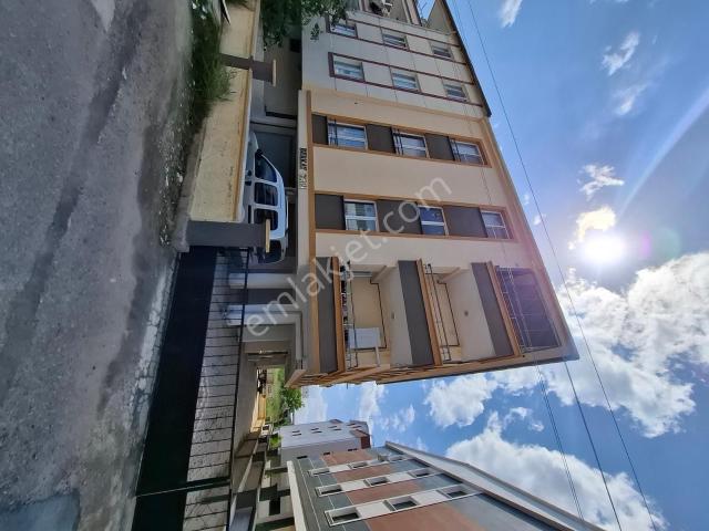 Akhisar Ulucami Fahri Sertel Emlaktan Kiralık 3+1 Daire