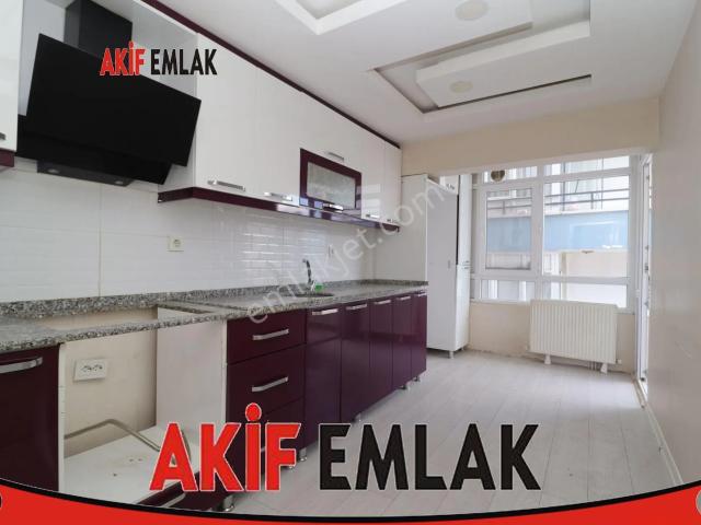 Akif'ten Atakent'te 14.cadde Yanı Arakat Yapılı 3+1 Kiralık Daire