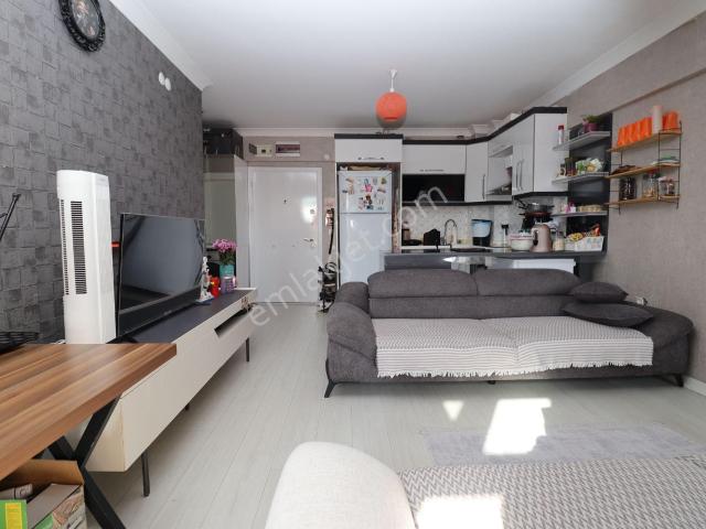 Akif'ten Yeşilova Sakalar Tower'da 1+1 Ara Kat Satılık Daire