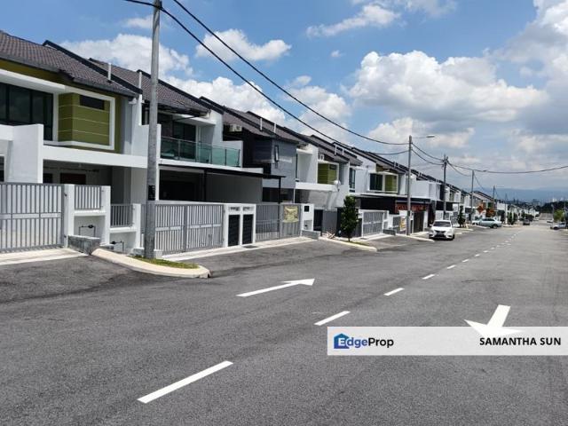 Akina