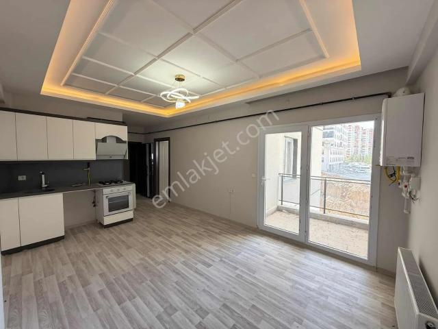 Akkuş Emlak'tan Hastane Arkası Kiralık 1+1 Daire