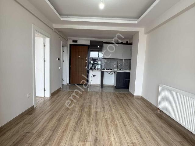 Akkaya İnşaattan Kervancı Koruda Havuz Cephe,geniş Balkon 1+1 !
