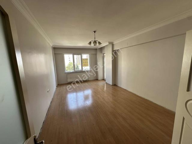 Akkent De Kiralık 3+1 Daire