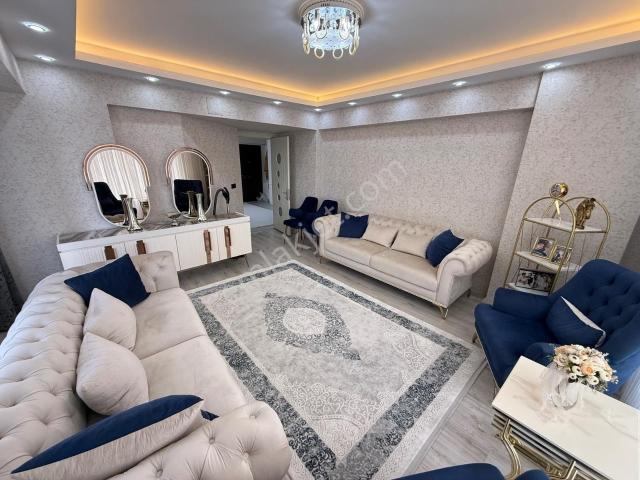 Akkent Somun Fırını Karşısında Tramvaya Sıfır 3+1 Satılık Daire