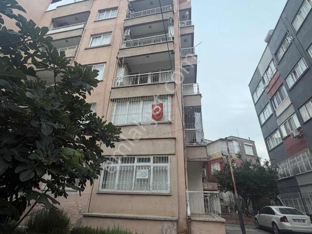 Akkent Sitesinde Satılık Doğalgazı 2+1