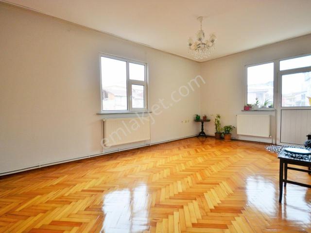 Akpınar Mah.de 3+1 120 M2 3 Balkonlu Kiralık Arakat Daire.