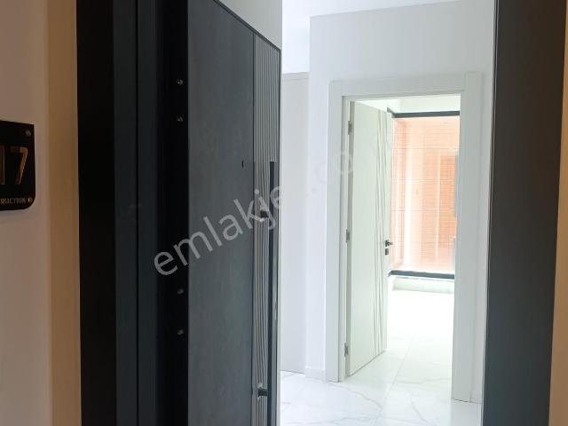 Akr Kavi Velüxte 1+1 Eşyasız Yatırıma Uygun Daire