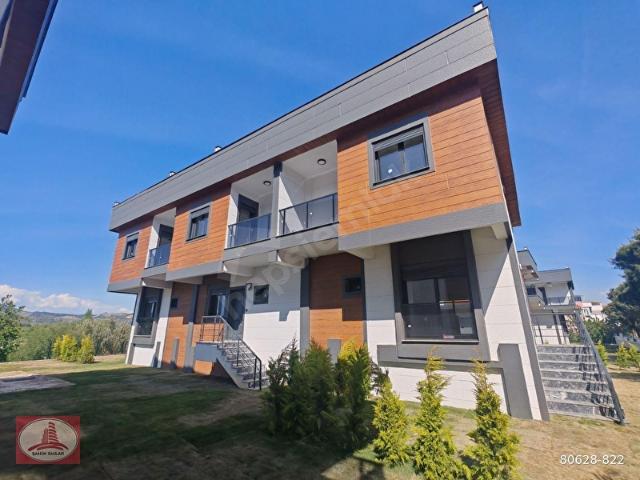 Şakran'da Havuzlu Sitede Satılık Dublex Villa