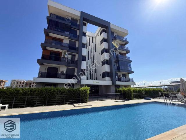 Aksu Altıntaş Valens Suit'te 1+1 Bahçe Katı