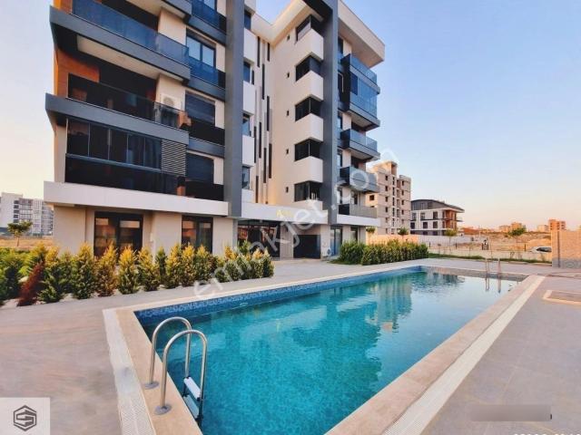 Aksu Altıntaş Valens Suit Evlerinde 1+1 Bahçe Katı