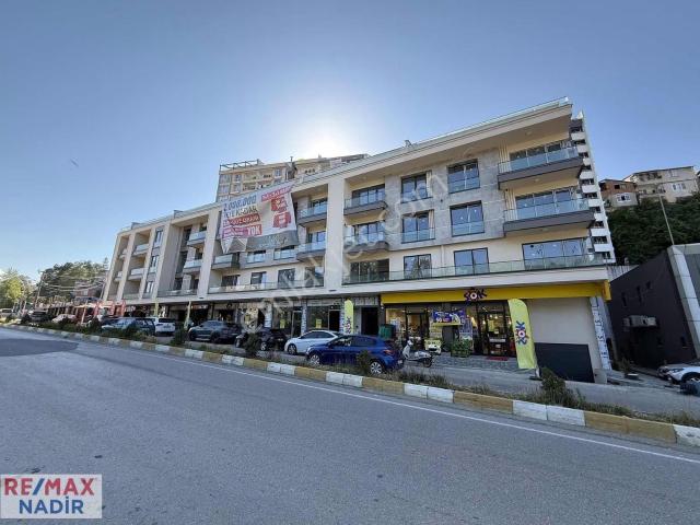 Aksu E.a. Hastanesi Karşısı Aksu Plazada Kiralık Klinik & Ofis