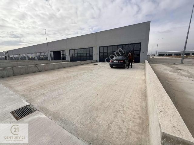 Aksaray Bahçesaray Sanayi Sitesinde 200m2 Dükkan