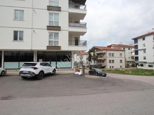 Aksaray Coğlakide Kiralık 150 M Dükkan