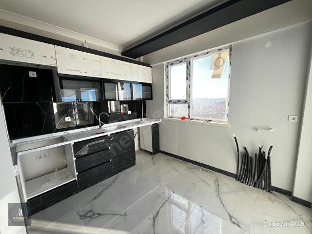 AKSOY'DAN CAD ÜZERİNDE FULL YAPILI DAİRE ARA KATTA ÖN CEPHE