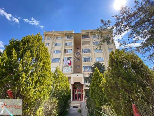 /aktürk Emlak/ Asansörlü Ara Kat Kredi Sorunsuz 3+1 Daire