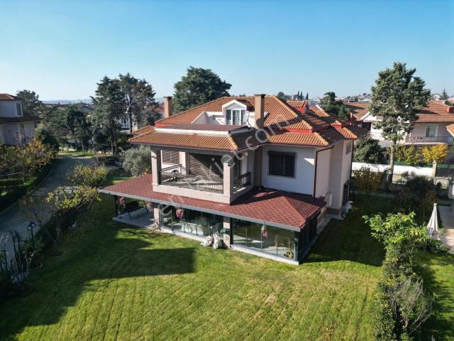 Aktaş Villalarında Denize Sıfır 6+1 Müstakil Yaşam