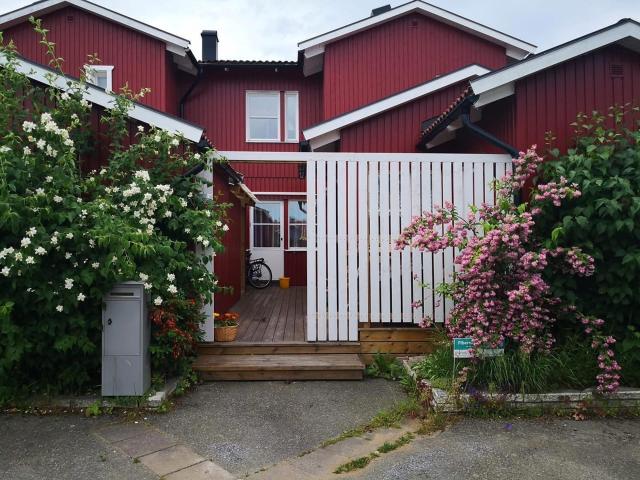 Aktervägen 16