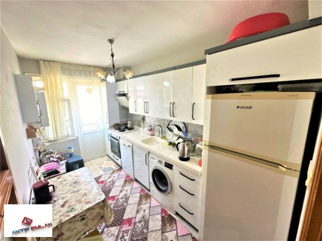 AKTİF'TEN AKÇAY'DA SATILIK AYRI MUTFAKLI ÇİFT WCLİ MASRAFSIZ 2+1 DAİRE