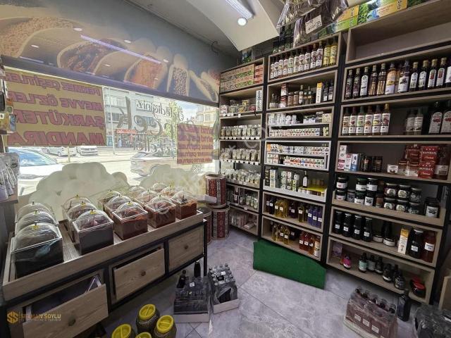 Aktif Müşterisi Hazır Aktar Şarküteri Dükkanı