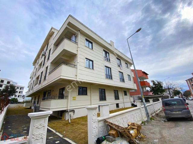 ▓aktiften Tuzcumuratta Ön Cephe Ebeveyn Banyolu Bahçeli 2+1daire