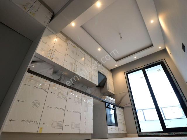 aktif'ten Zeytinli'de Satılık Ön Cephe Doğa Manzaralı Arakat Sıfır 2+1 Daire