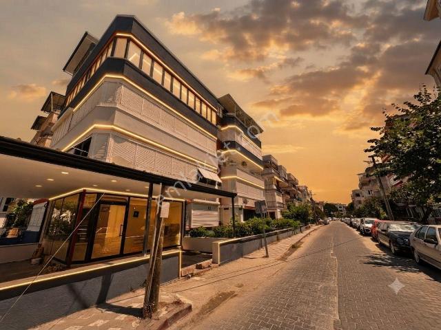 Aktif'ten Akçay' Merkez'de Satılık Deniz Ve Dağ Manzaralı Masrafsız 4+1 Dublex