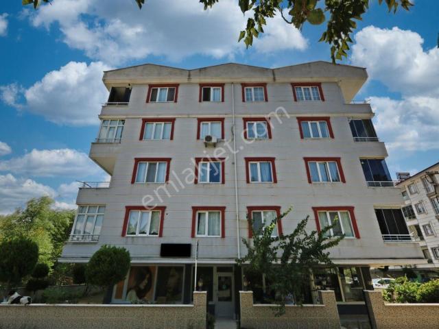 aktiften Akçay'da Kalite Ve Konfor Bir Arada Merkezi Konumda Denize Yakın Asansörlü 3+1 Daire