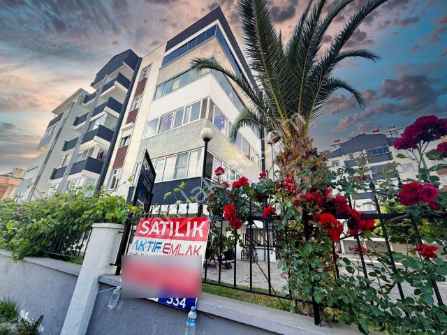 aktif'ten Akçay'da Satılık 3+1 Ön Cephe Ebeveyn Banyolu Arakat Ön Cephe Daire