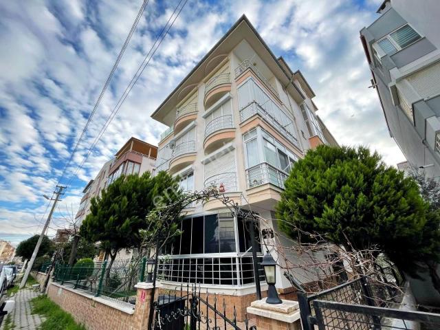 aktiften Akçay'da Satılık 4 Balkonlu Çift Banyolu Masrafsız Geniş 3+1 Dublex