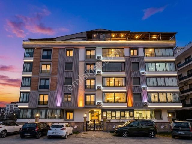 aktif'ten Akçay'da Satılık Denize 400mt Yerden Isıtmalı Ebeveyn Banyolu Lüx 2+1 Daire