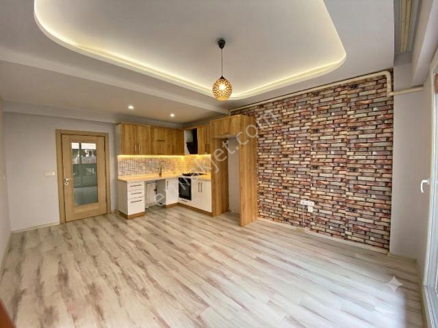 Aktif'ten Akçay'da Satılık En Nezih Muhitte Ön Cephe Şık Tasarımlı 1+1 Daire
