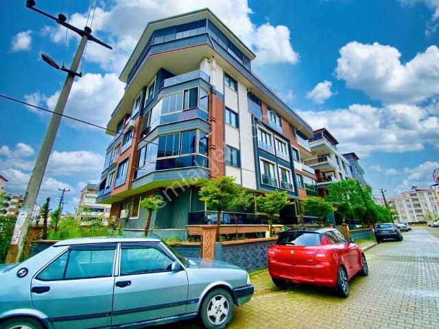 aktif'ten Akçay'da Satılık Ebeveyn Banyolu Ön Cephe Harika Tasarımlı Doğalgazlı 4+1 Daire