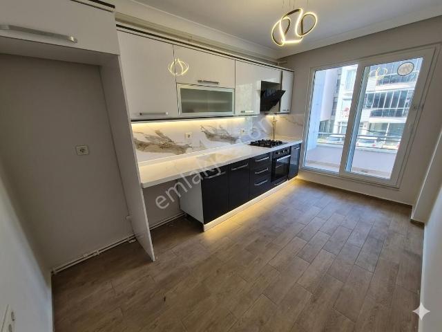 aktiften Akçay'da Satılık Ön Cephe Arakat Ebeveyn Banyolu Lüx 2+1 Daire