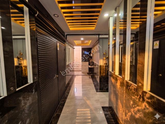 aktif'ten Akçay'da Satılık Ön Cephe Kombili Arakat Muazzam Tasarımlı 2+1 Daire