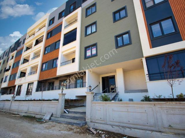 Aktif'ten Akçay'da Satılık Müstakil Tadında Yerden Isıtmalı Otoparklı Arakat 1+1 Daire