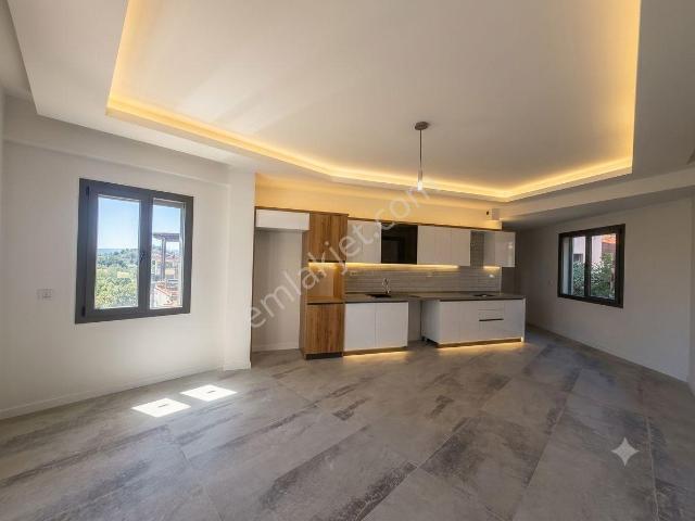 Aktiften Çamlıbelde Satılık Doğa Manzaralı Yerden Isıtmalı Lüx 2+1daire