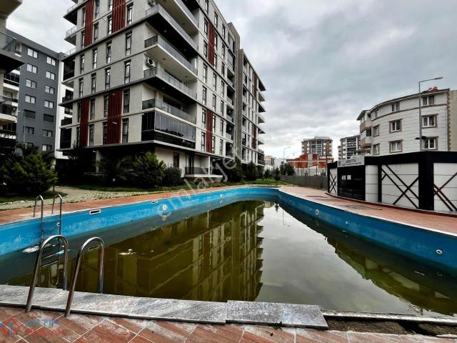 ▓aktif'ten Kadıköy'de Satılık Yüzme Havuzlu Doğalgazlı 1+1 Daire