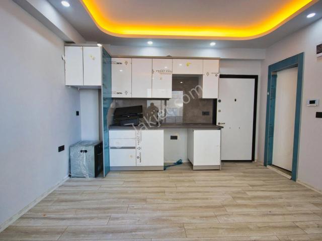 aktif'ten Sarıkız'da Arakat Ön Cephe Doğalgazlı Balkonlu Sıfır Binada 1+1 Daire