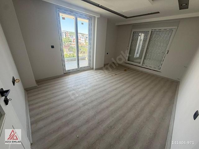 AKTOPRAKTA SİTE İÇİNDE SATILIK HAVUZLU 2+1 SIFIR DAİRE