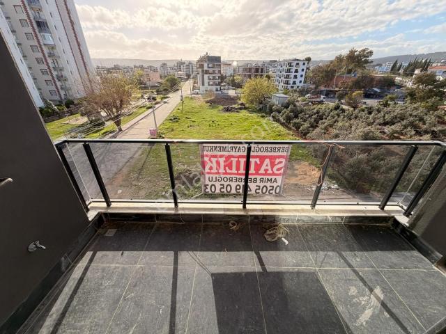 Aktoprakta Tramvaya Yakın 2+1 Ayrı Mutfak Havuzlu Asansörlü