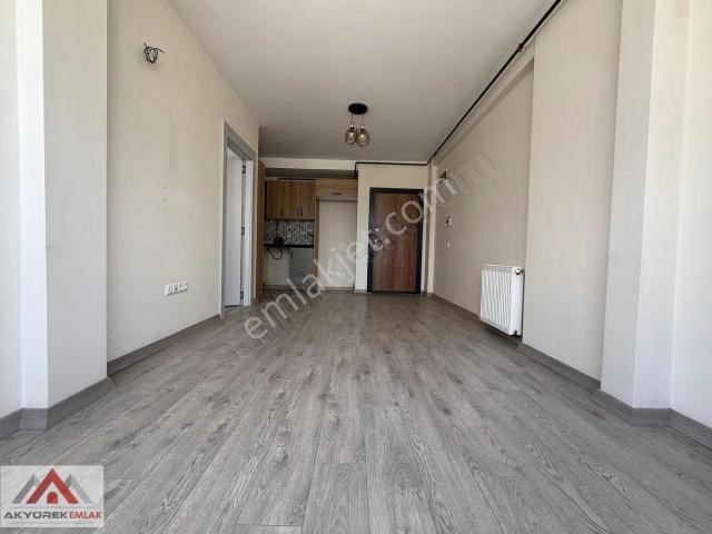 Akyürek'ten Kuyluk'ta Doğalgazlı Kiralık 1+1