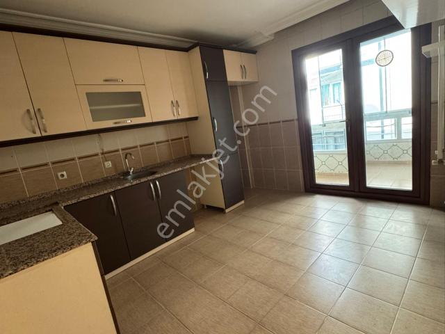 Akyüz Emlaktan Buca Laleli Mah. 2+1 Kiralık 120 M2 Daire