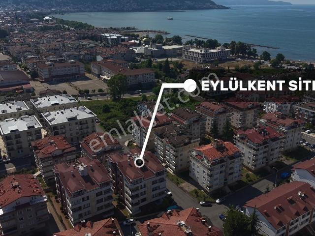 Akyazı Eylül Kent Sitesi'nde Sahile Yakın, Oturuma Hazır 3+1
