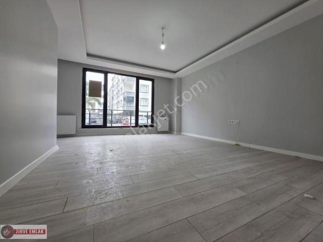 Akyazı Mahallesi'nde Medical Park Civarı Kiralık Site Dairesi
