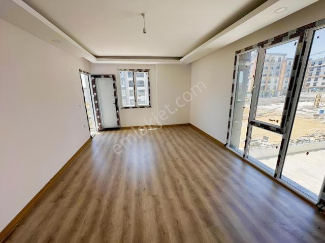 Akyol Gayrımenkul'den Yeni Mahalle Kiralık Sıfır 3+1 Daıre