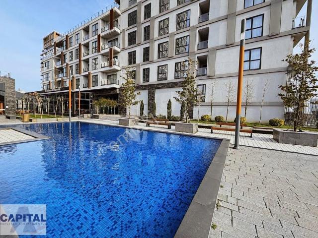 Akzirve Strada 2.etap Kısa Katlı Blokta Hiç Oturulmamış Lüks 1+1
